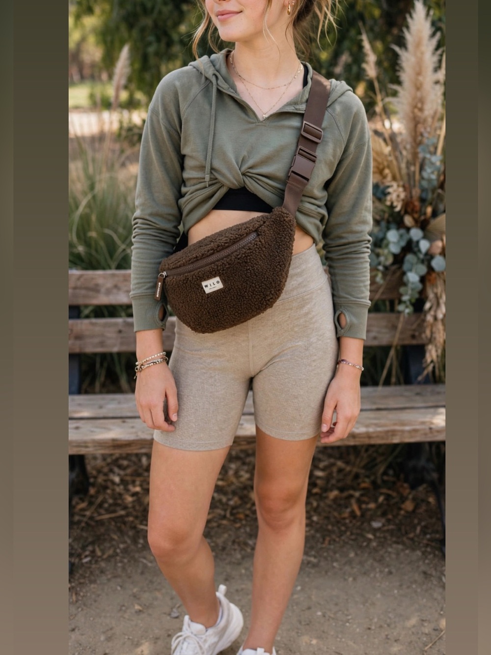 WILO THE LABEL Women's Espresso Sherpa Waist Bag Fanny Pack